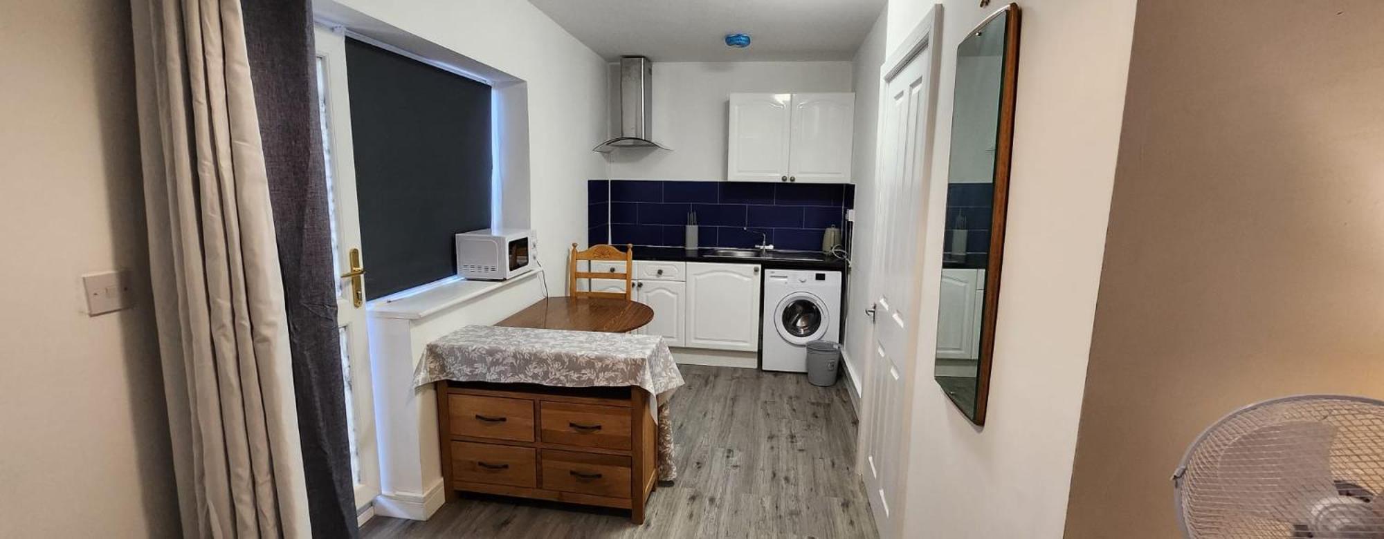 White House Ensuite Double Bedroom Warrington  Exterior photo