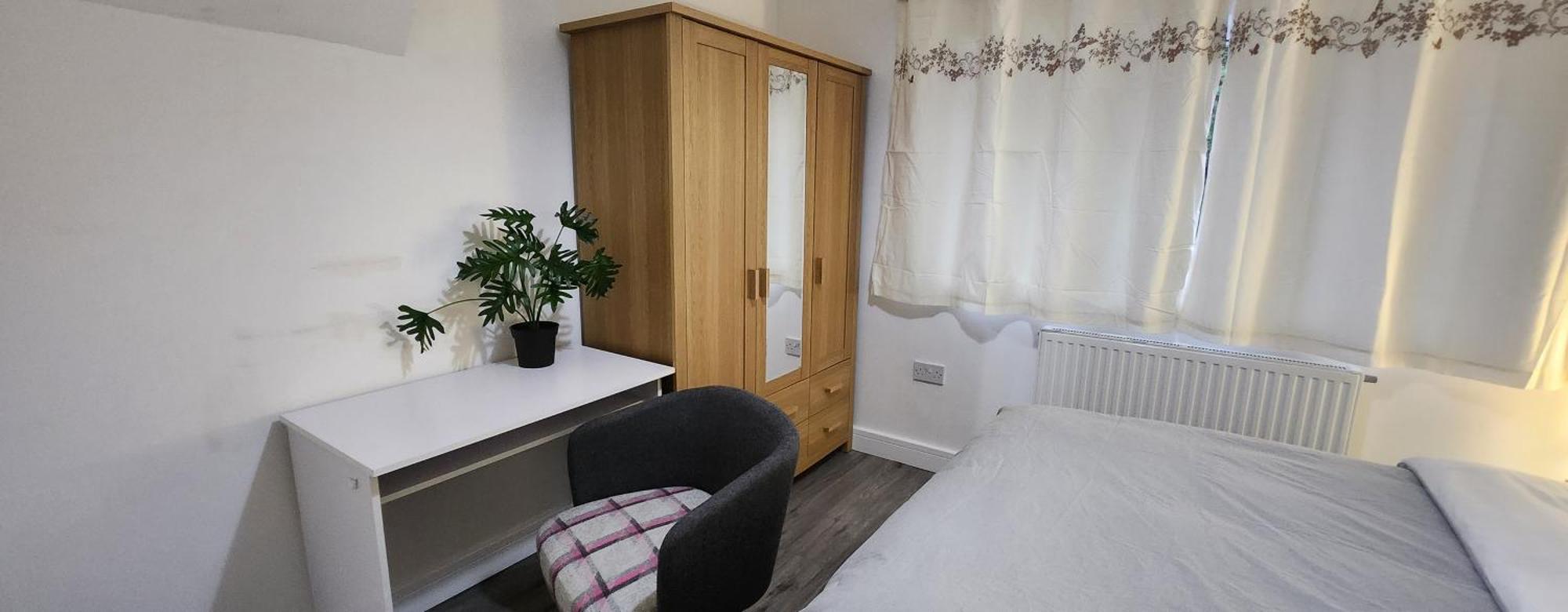 White House Ensuite Double Bedroom Warrington  Exterior photo