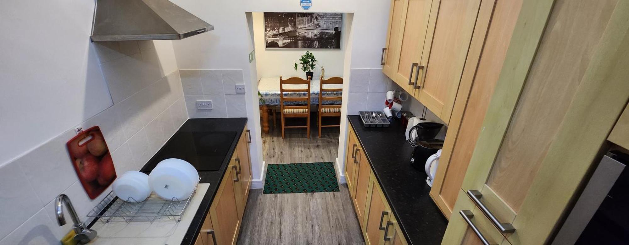 White House Ensuite Double Bedroom Warrington  Exterior photo